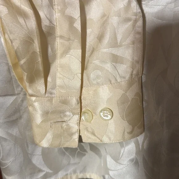 Worthington Women's Vintage Silk Cream Blouse Long Sleeve Button Up Collared 12 - Picture 9 of 10
